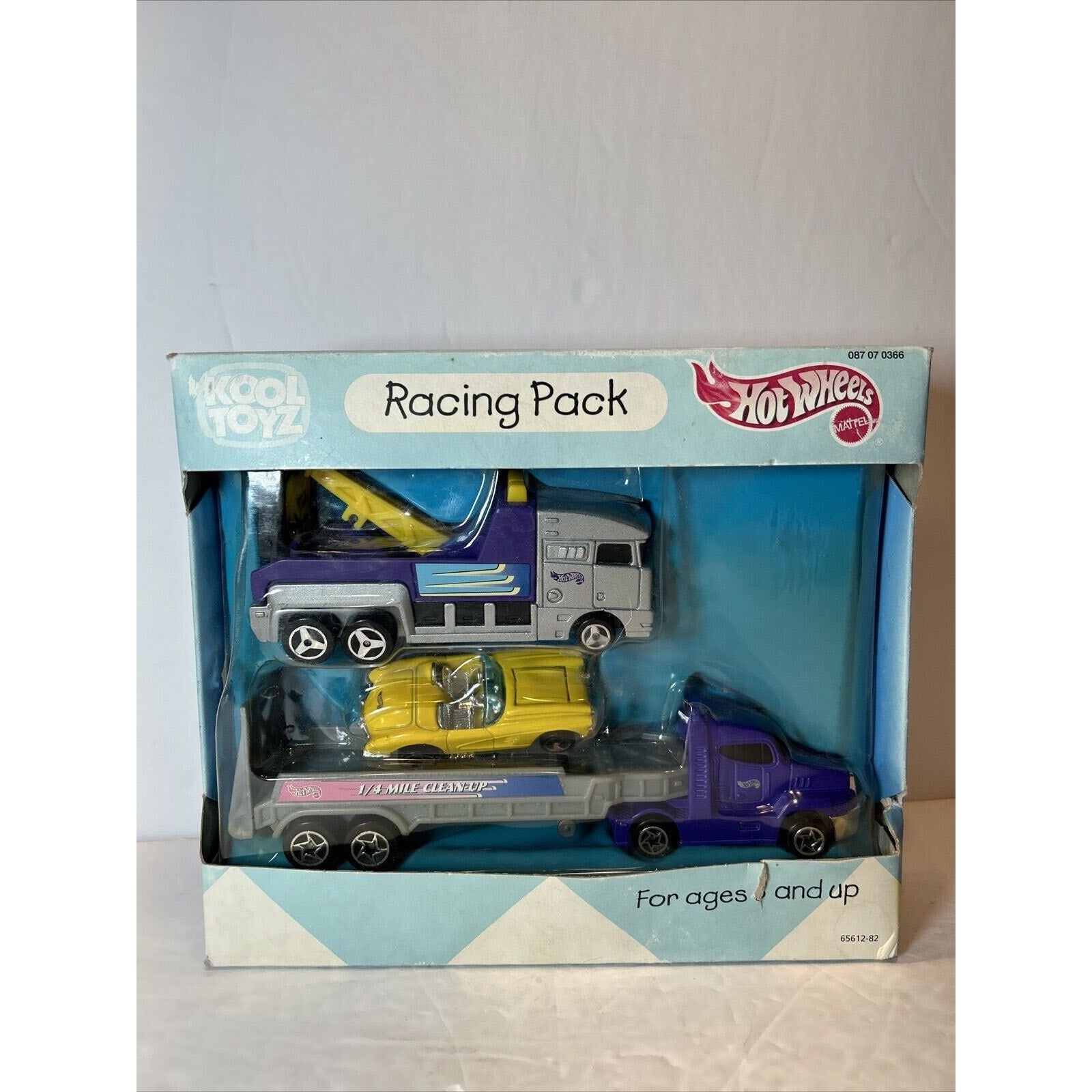 Hot Wheels Kool Toyz Racing Pack Long Hauler & Race Car Set NIB
