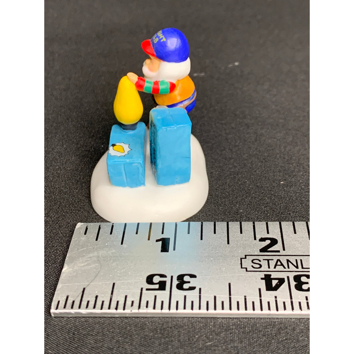 Dept 56 Hope This Is The Correct Replacement Bulb 57221 North Pole Series