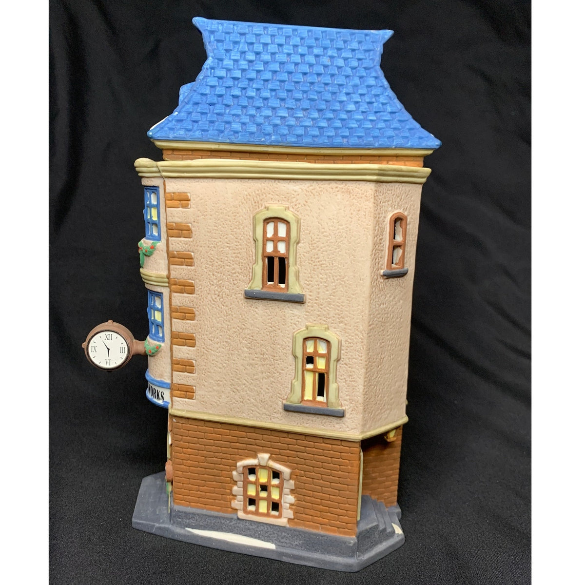 Department 56 City Clockworks 5531-0 Christmas In The City Lighted Building