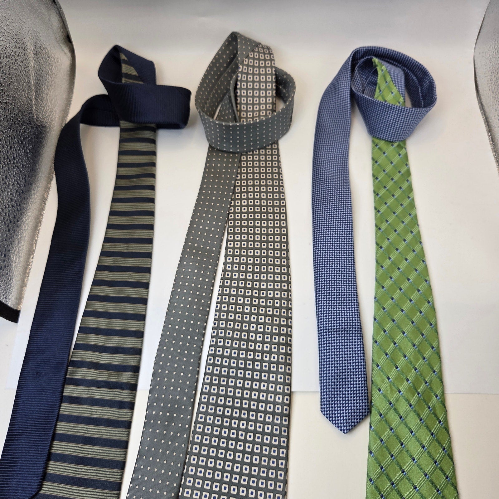 Tommy Hilfiger Silk Tie Lot 3 Green Blue Classic 3.75 USA Contrast Tips