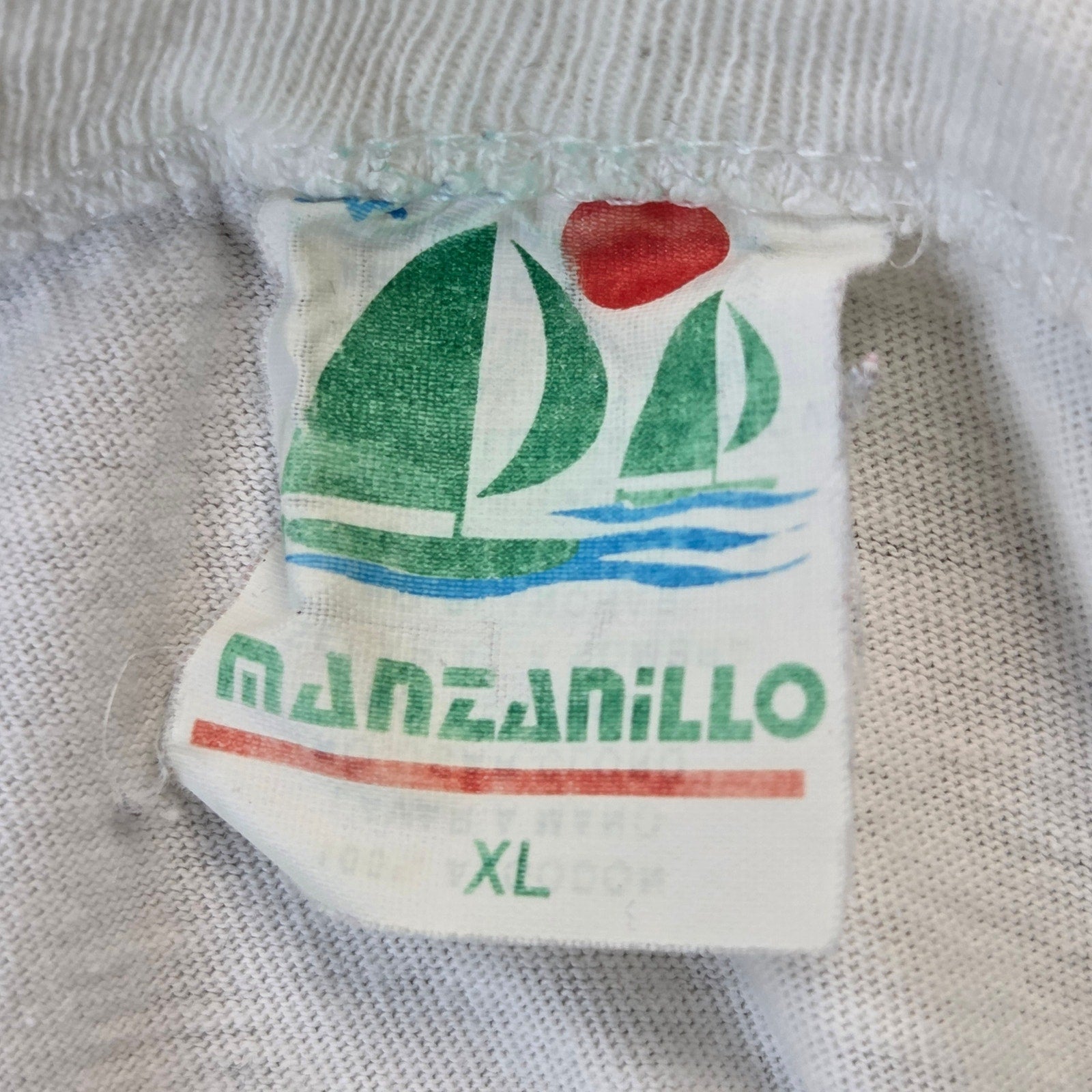 Manzanillo 90s I Fear No Beer Vintage Mexico Tourist Graphic T Shirt XL White