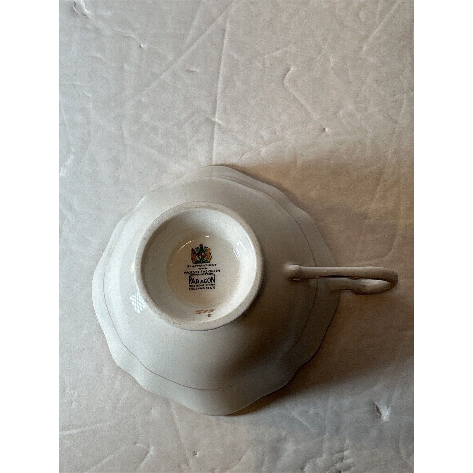 Paragon Fine Bone China England Teacup Canada Coats-of-Arms & Emblems Gold Trim