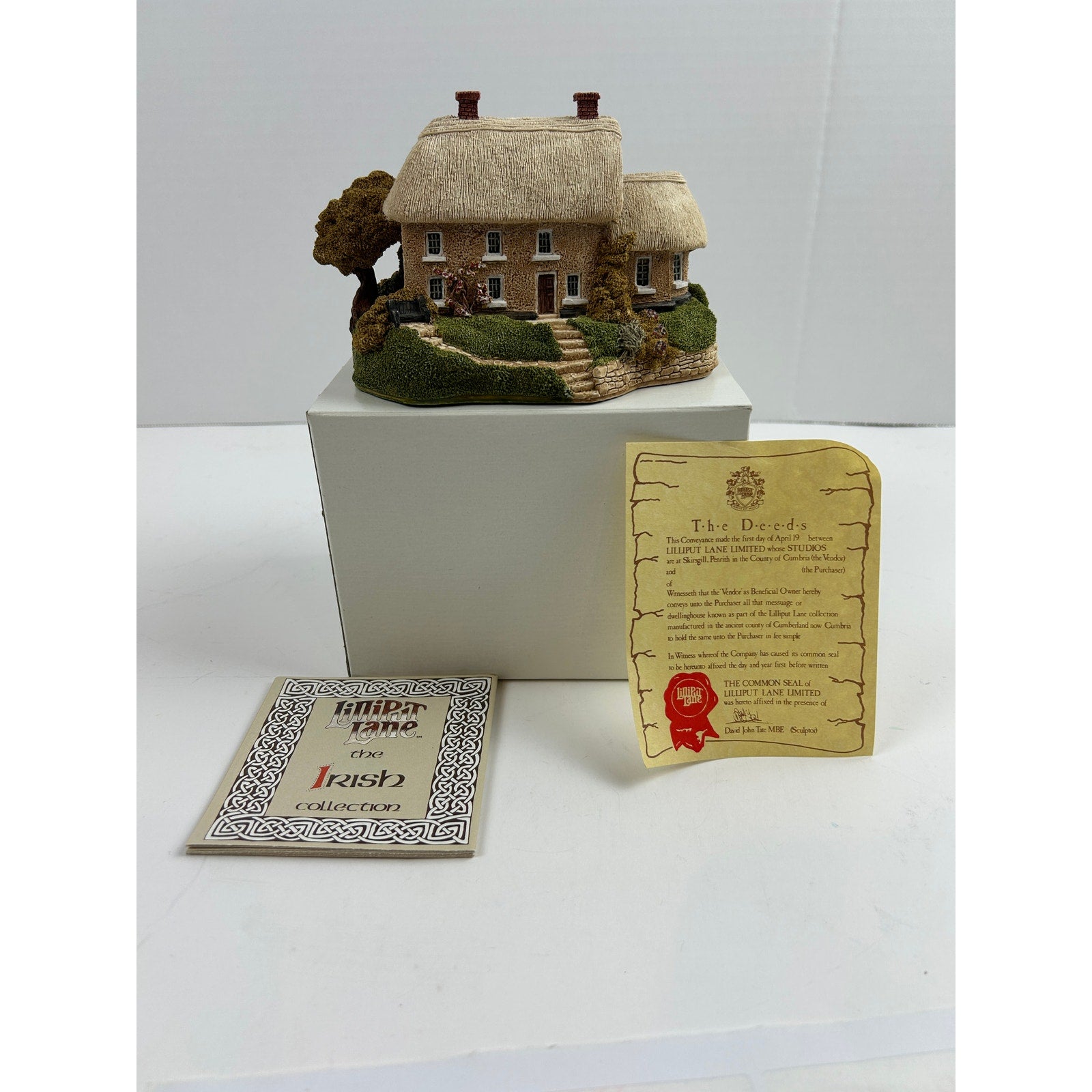 Lilliput Lane Limerick House 1989 Irish Collection Cottage w Box & Deed