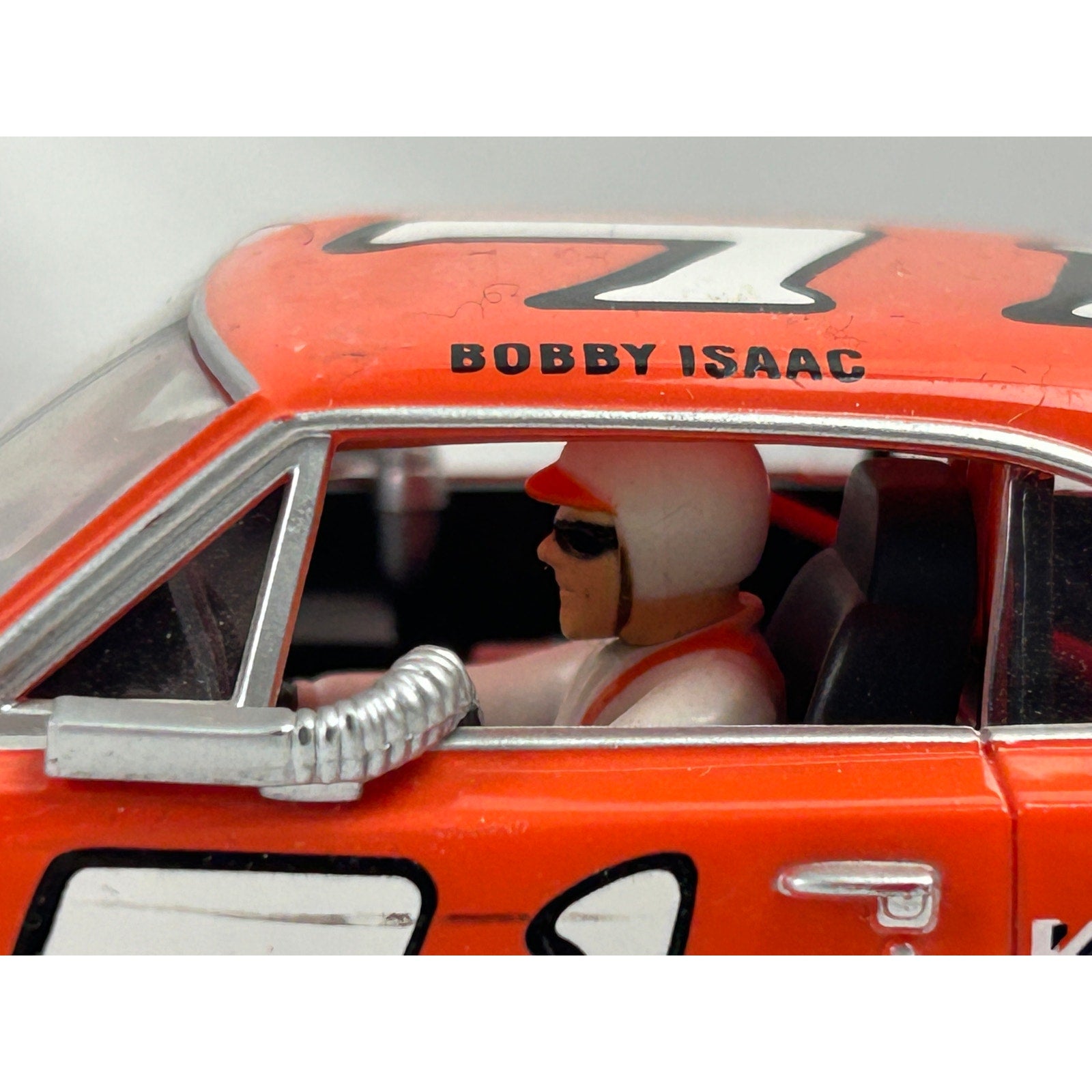 Dodge Charger Daytona 71 Bobby Isaac 1:43 NASCAR K&K Insurance Model Car