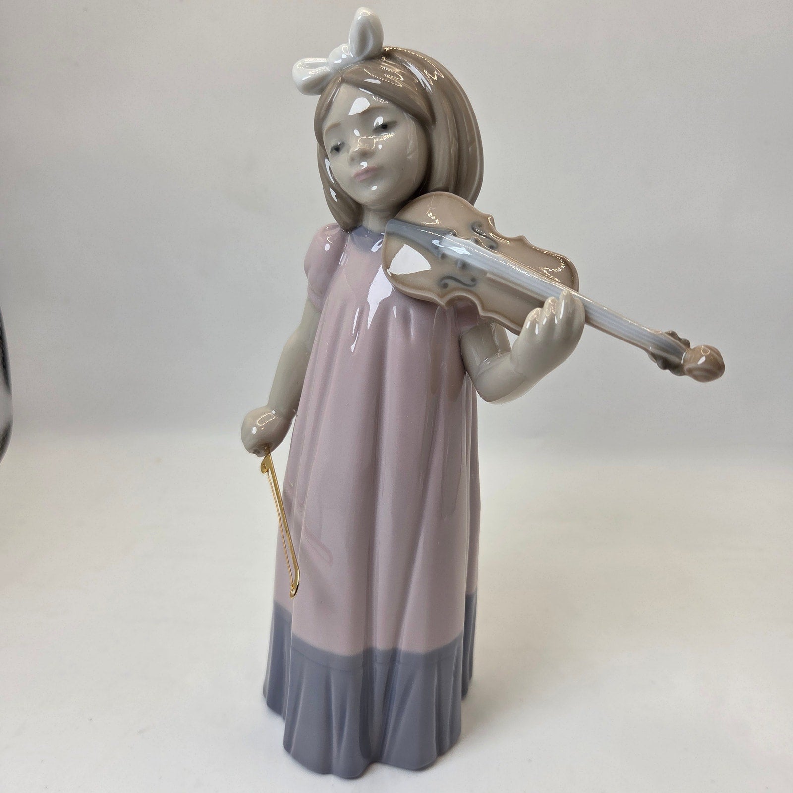 NAO by Lladro Girl With Violin #1034 Porcelain Figurine Spain Boxed 7.5"