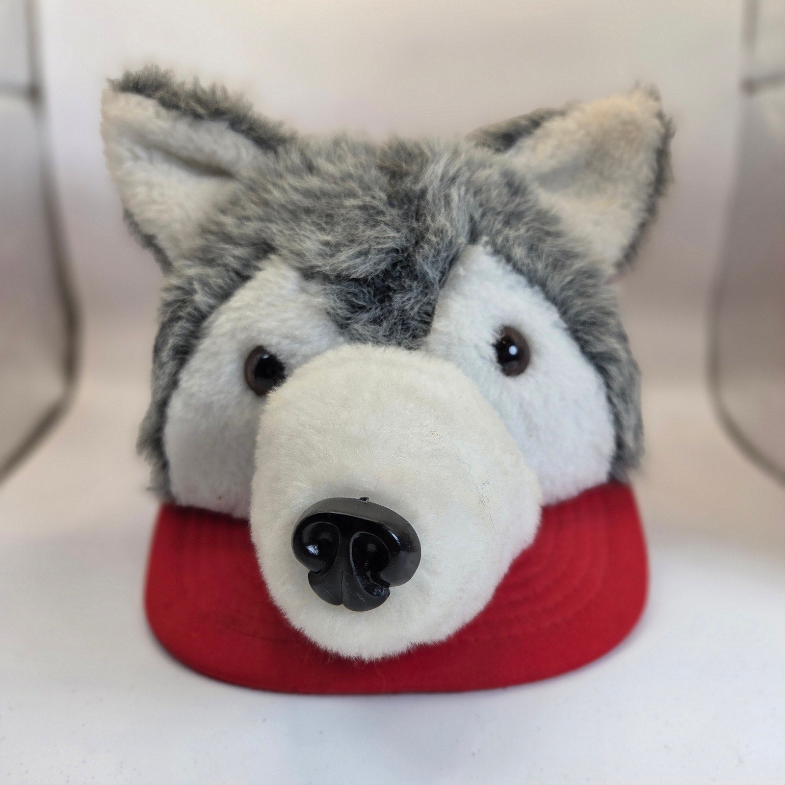 Vintage Wolf Dog Plush Head Trucker Hat Red Mesh Snapback Made in Taiwan