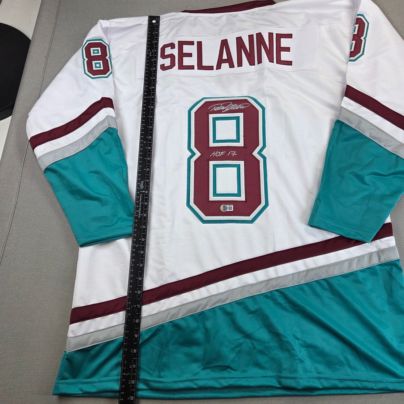Teemu Selanne Signed Anaheim Ducks Custom Jersey HOF 17 BAS Witness Certified