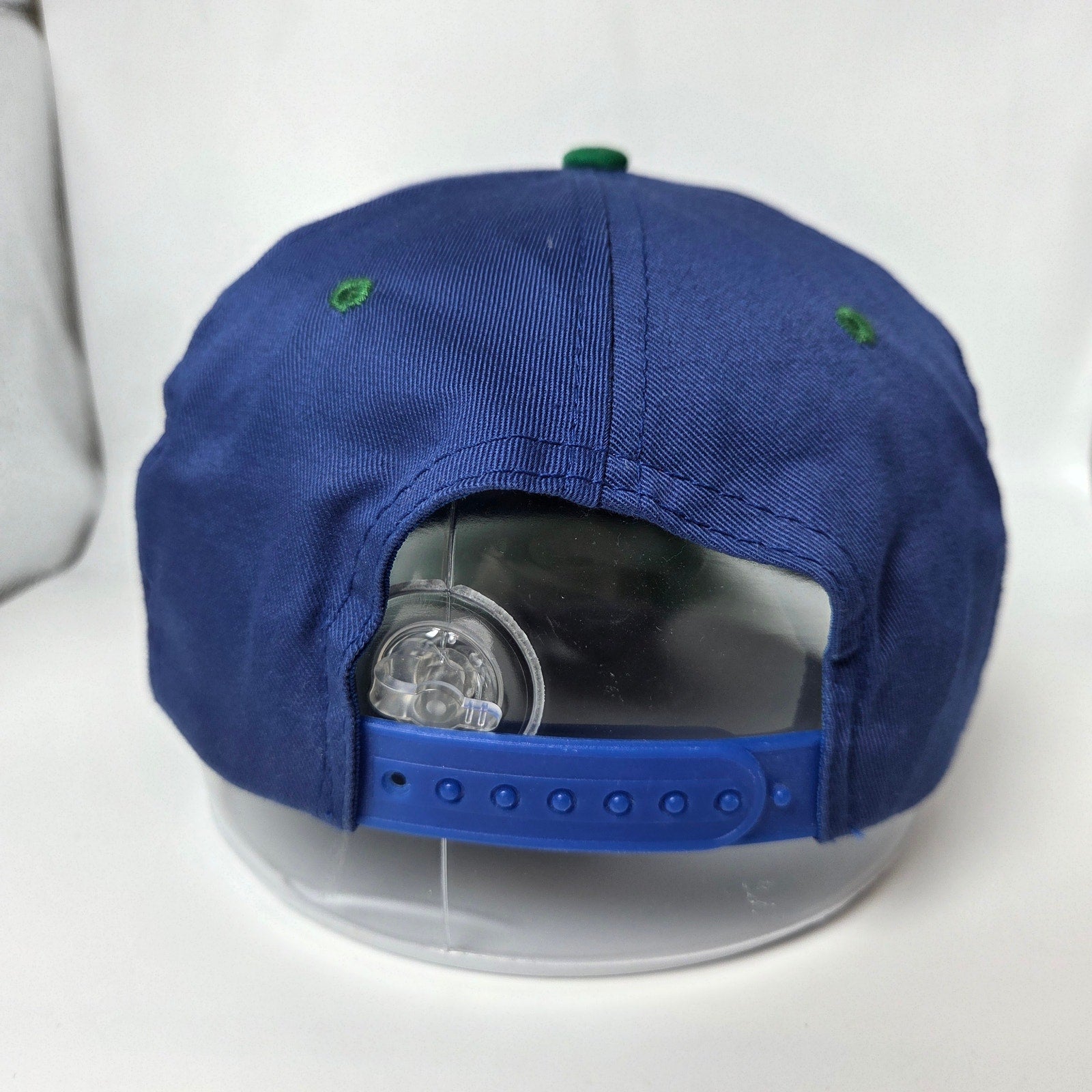 MN Timberwolves Vintage Snapback Hat Drew Pearson Old Logo 90s OSFM Small Fit