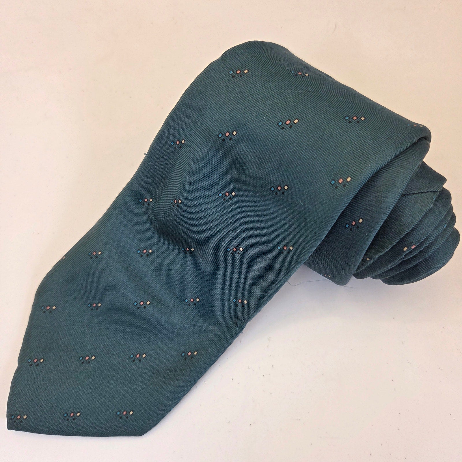 Vintage Christian Dior Silk Necktie USA Geometric Foulard Green 3.25 x 58