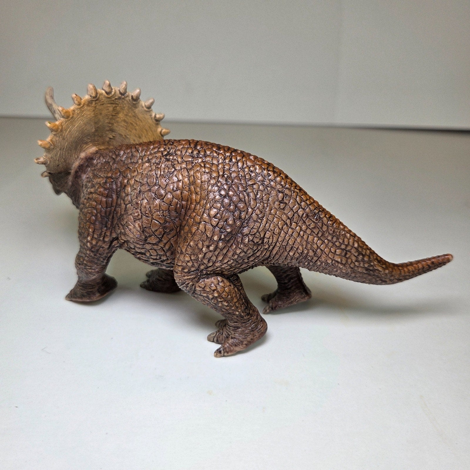 Schleich Triceratops 14522 Dinosaur Figure 2012 Retired World of History 8"