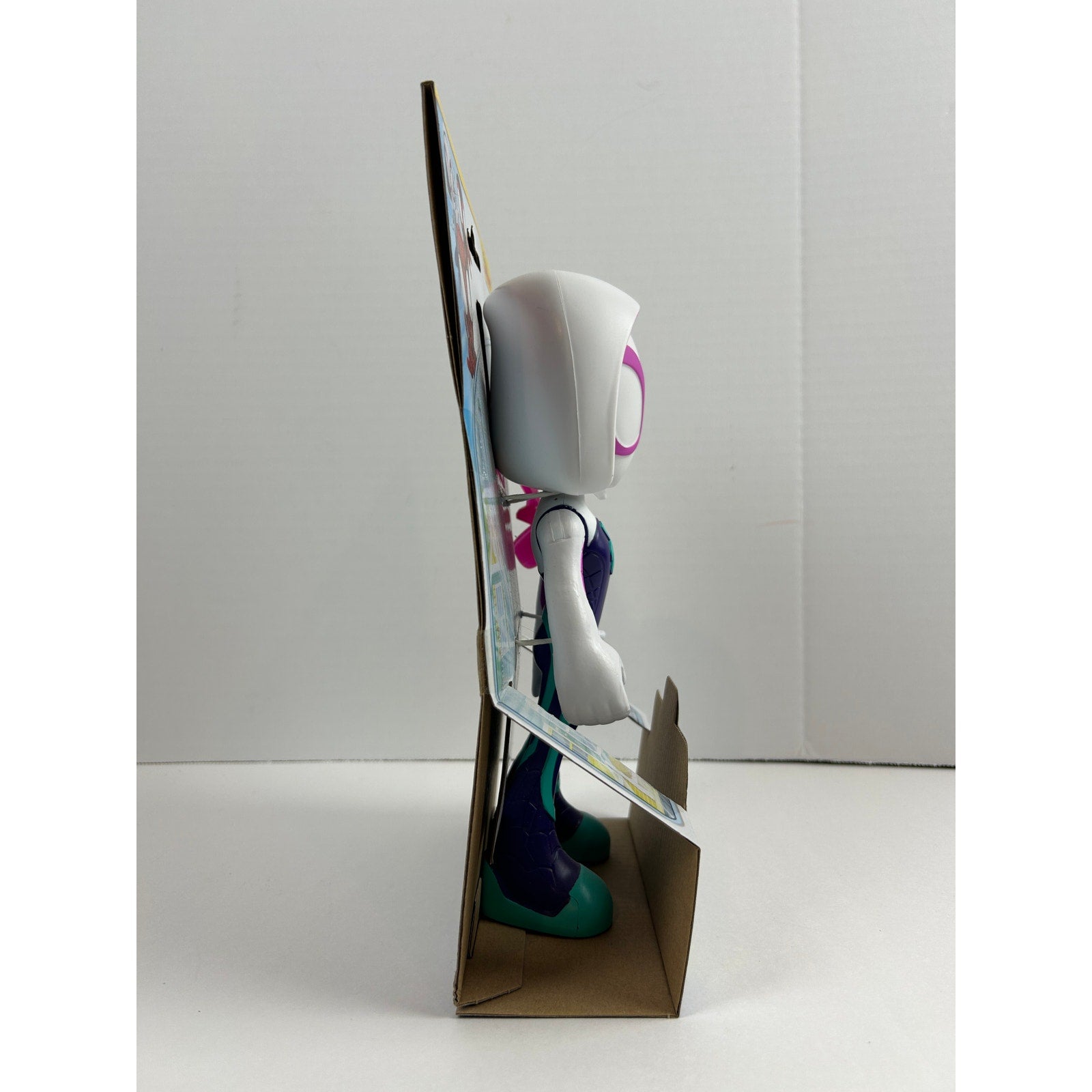 Spidey & His Amazing Friends Ghost-Spider 8” Figure New In Box Hasbro Marvel