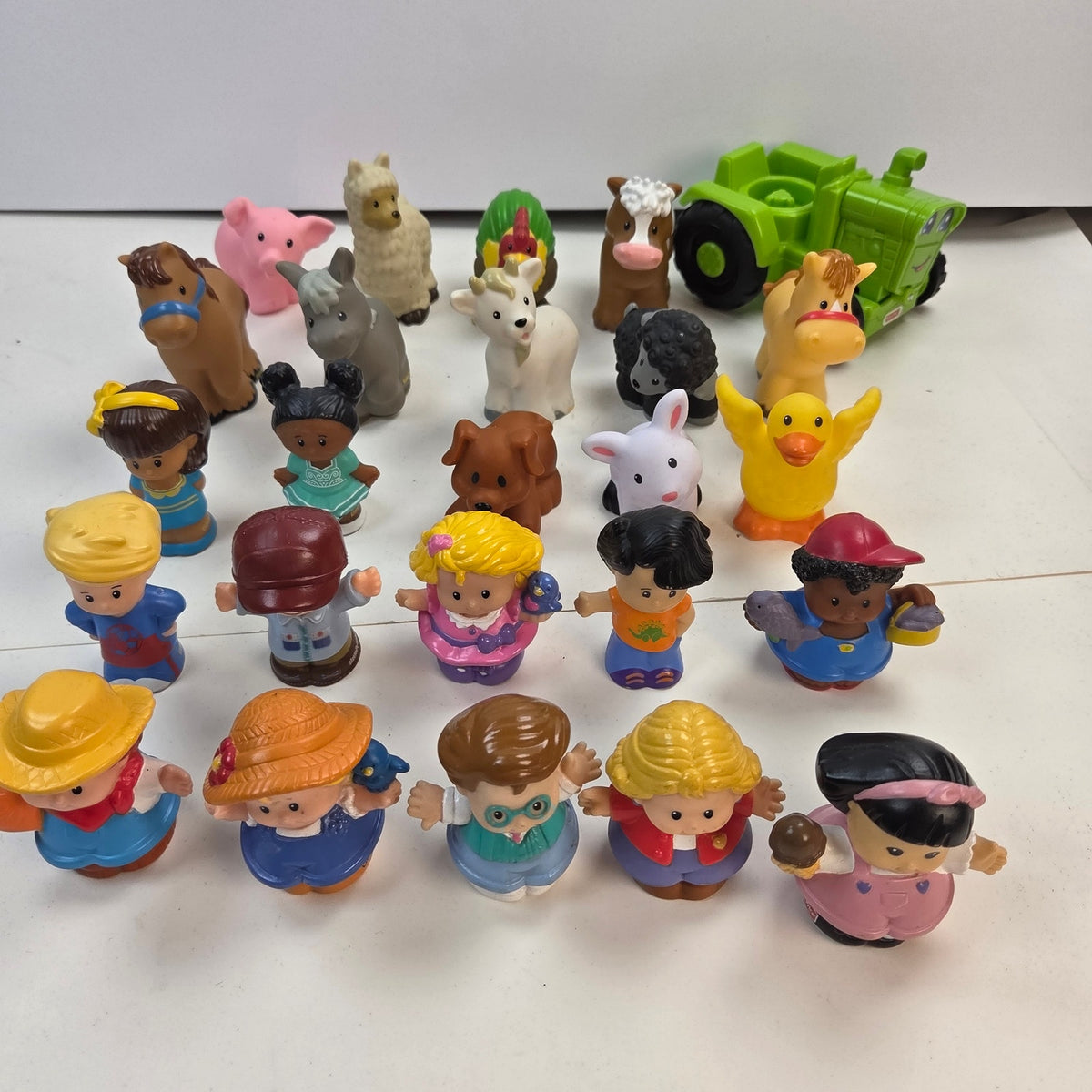 Fisher Price Little People Lot of 25 Figures Farm Animals Green Tractor Toys