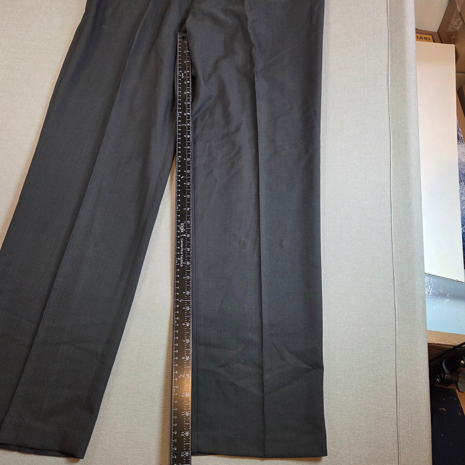 Haggar Premium Comfort Dress Pants 36x32 Gray NWT Hidden Stretch Waist