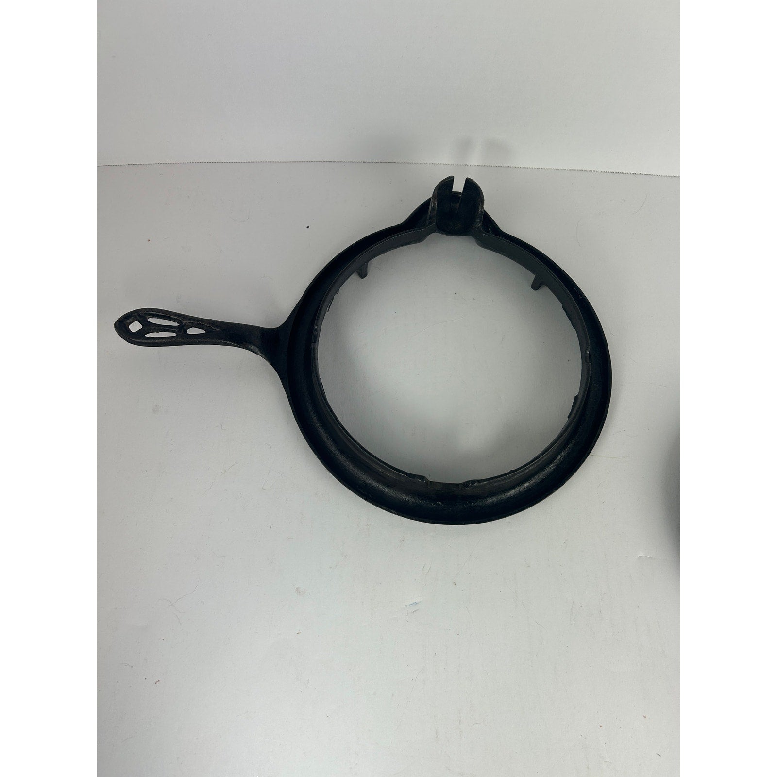 Antique Cast Iron Waffle Iron HSB Co Rey-O-Noc No 8 Griswold Patent