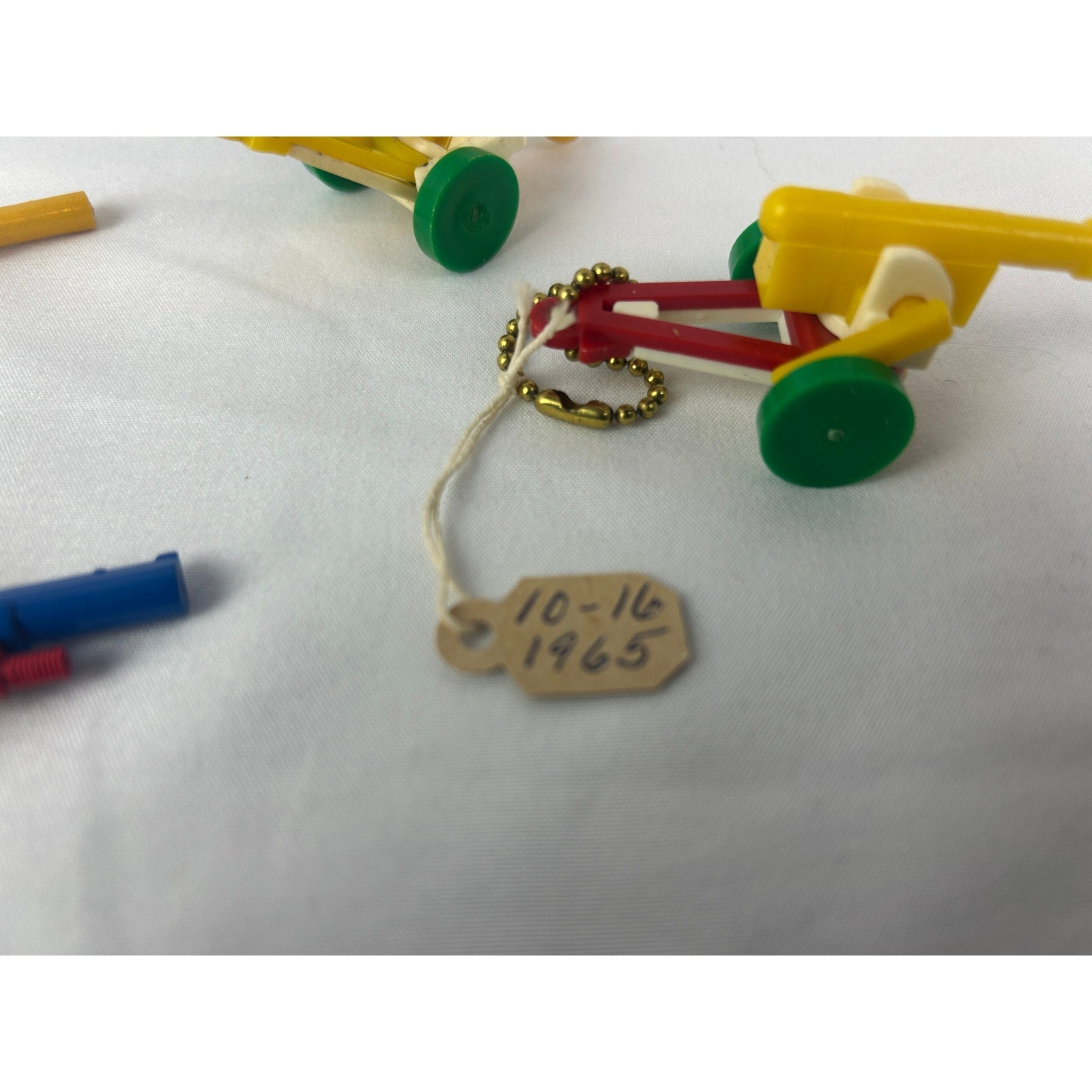 Vintage 1950s Toy Gun Cannon Puzzle Keychain Lot Western Military