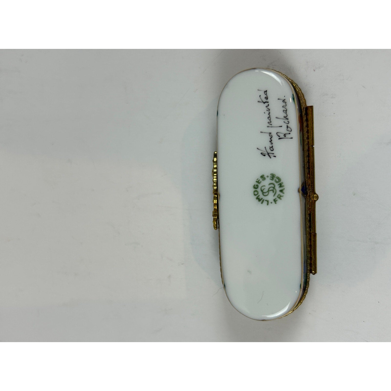 Rochard Limoges France Hand Painted Trinket Box Bow Clasp Floral Gold