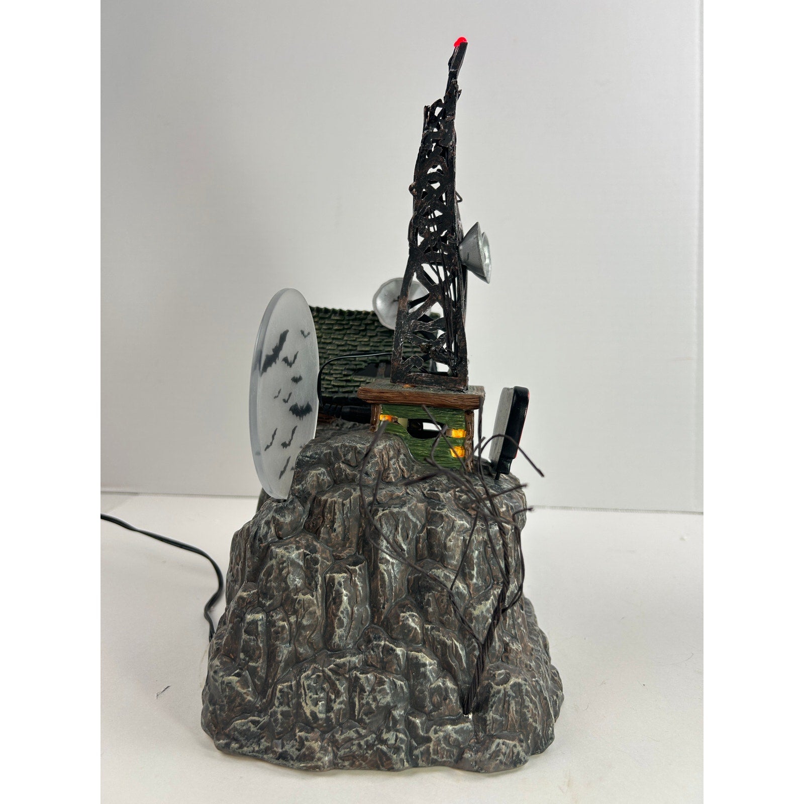 Department 56 HOWL Broadcasting Snow Village Halloween Lighted Radio House