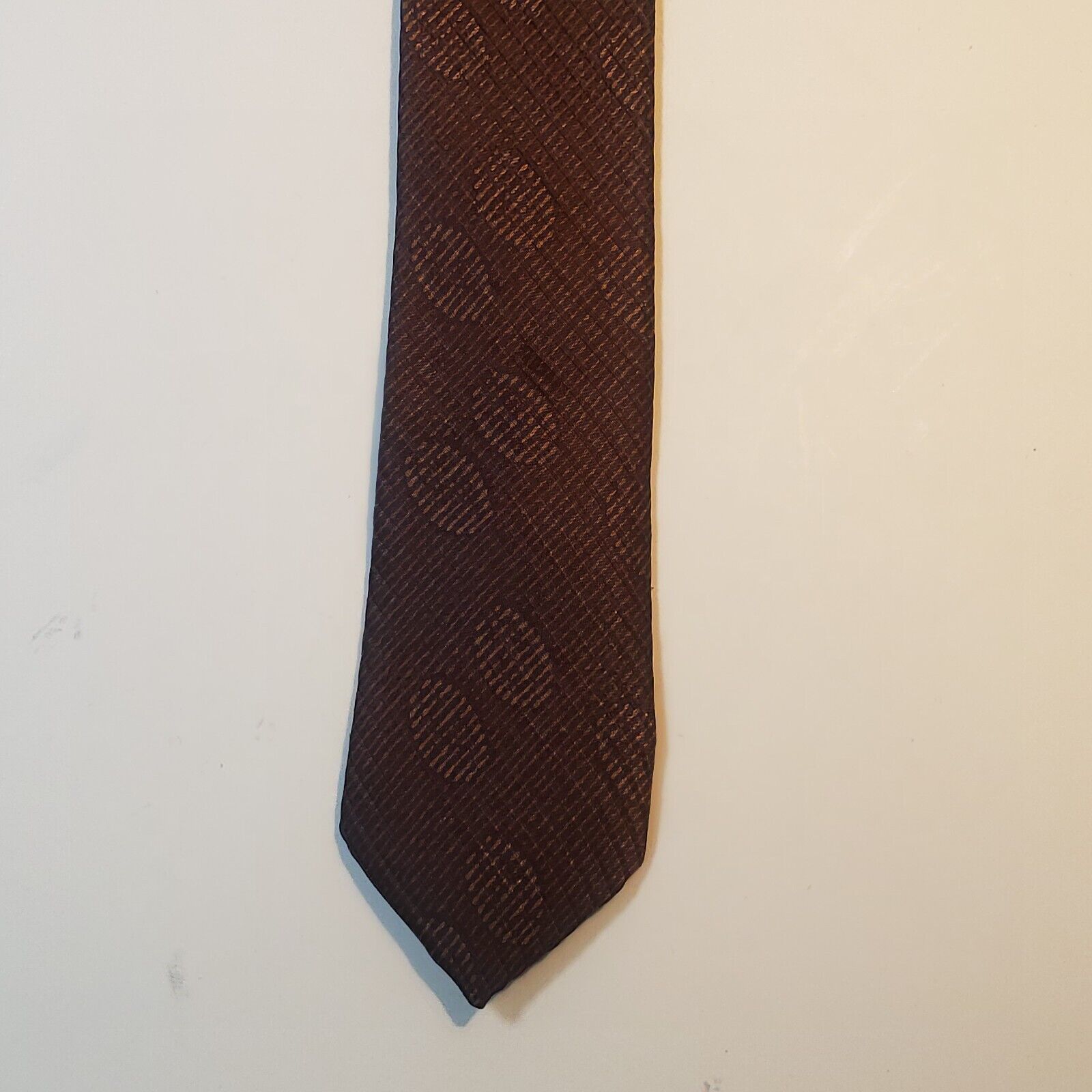Donna Karan Signature Mens Brown Silk Tie Made in USA