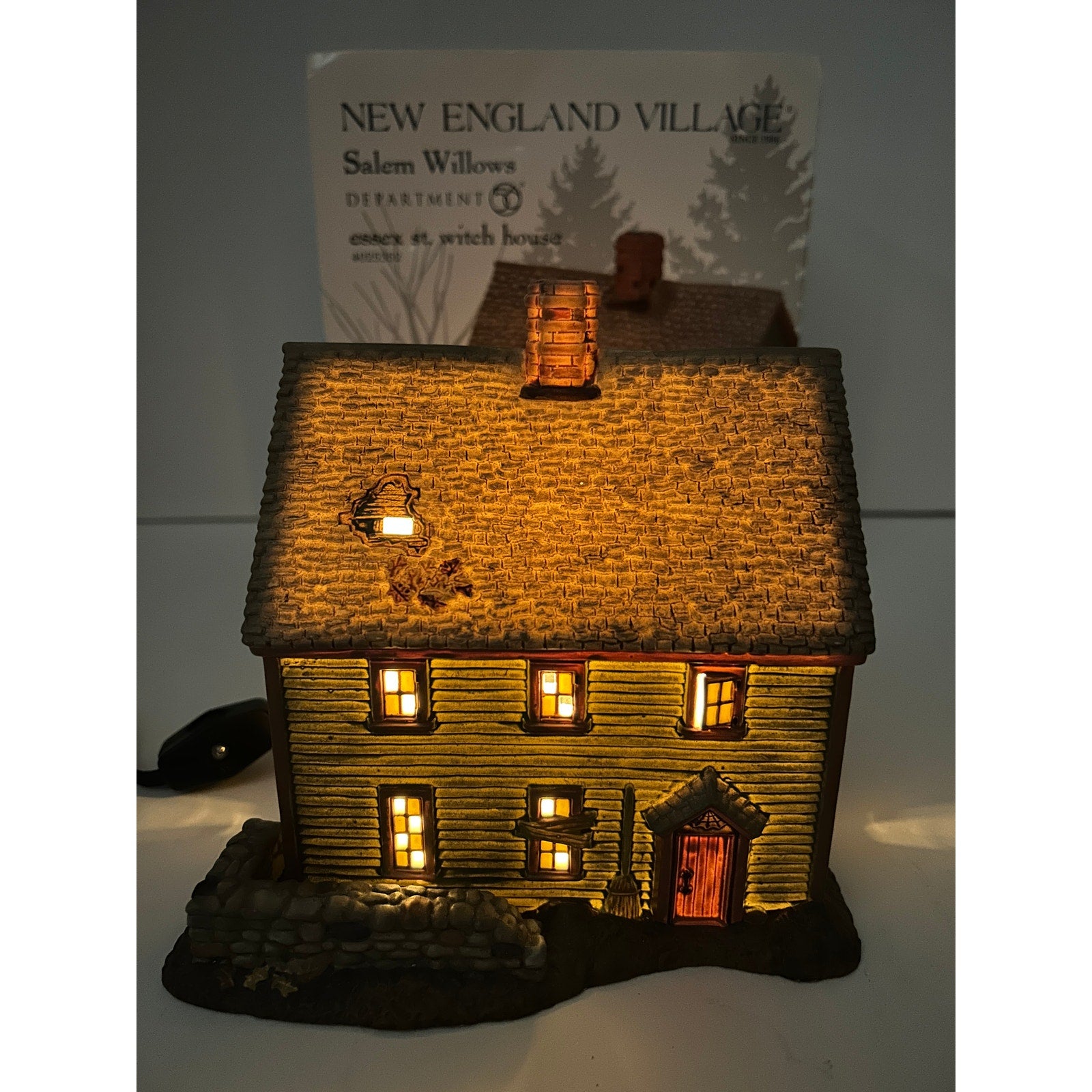 Department 56 Essex St Witch House #4025362 New England Village 2012