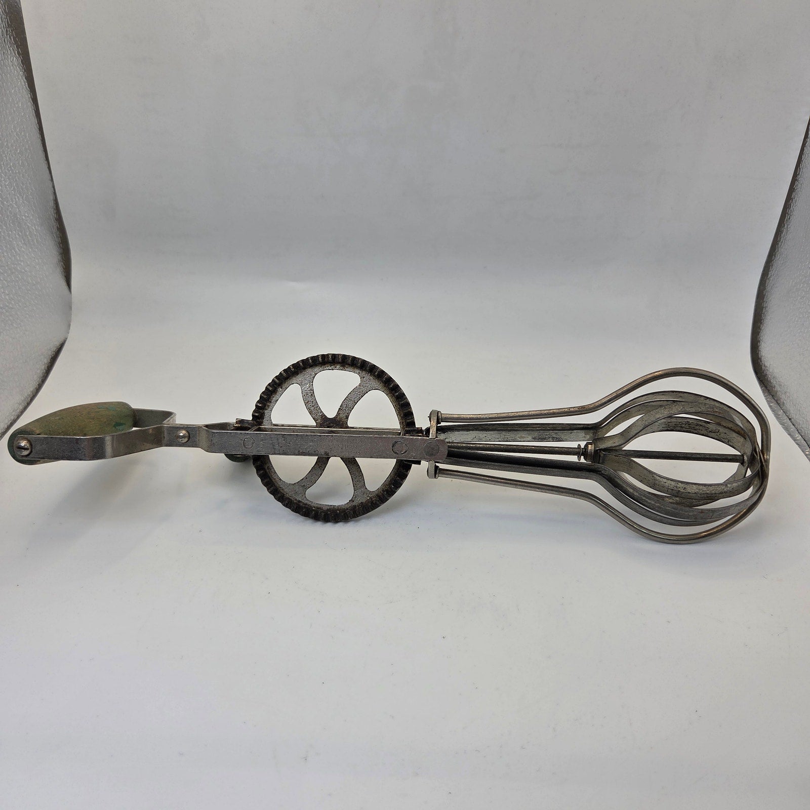 Aurelius Bros Hand Crank Egg Beater Mixer Braham MN Cast Gear 1920s