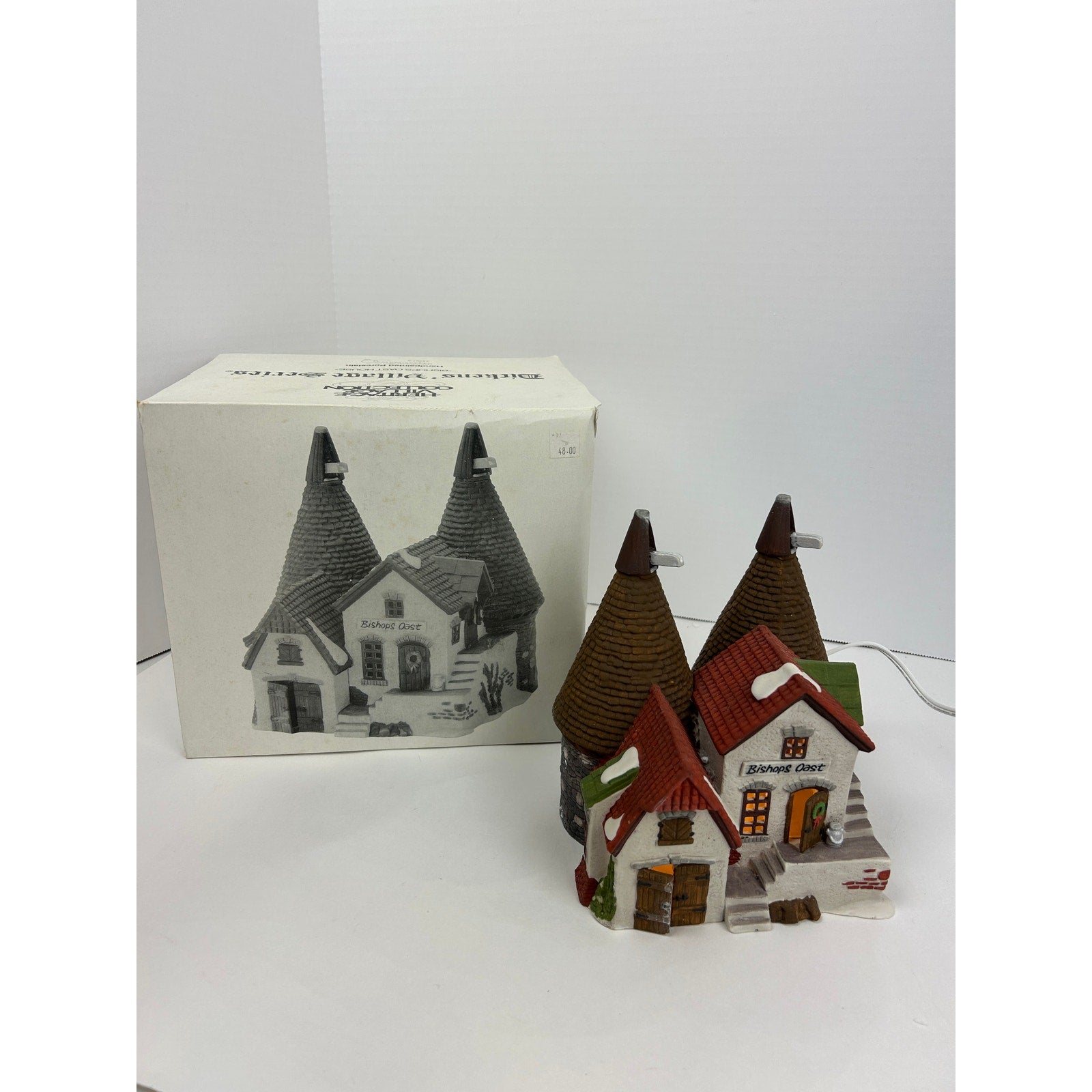 Department 56 Dickens Village Bishops Oast House Lighted Building with Box