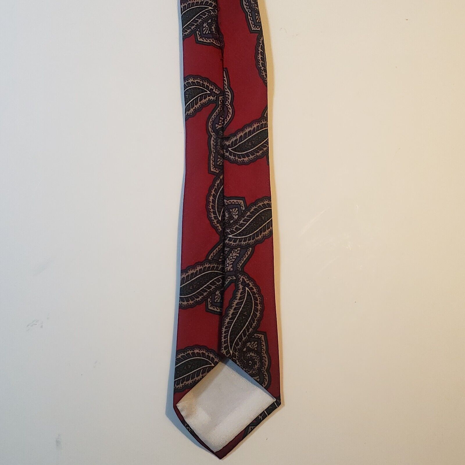 Countess Mara New York Red Paisley Tie