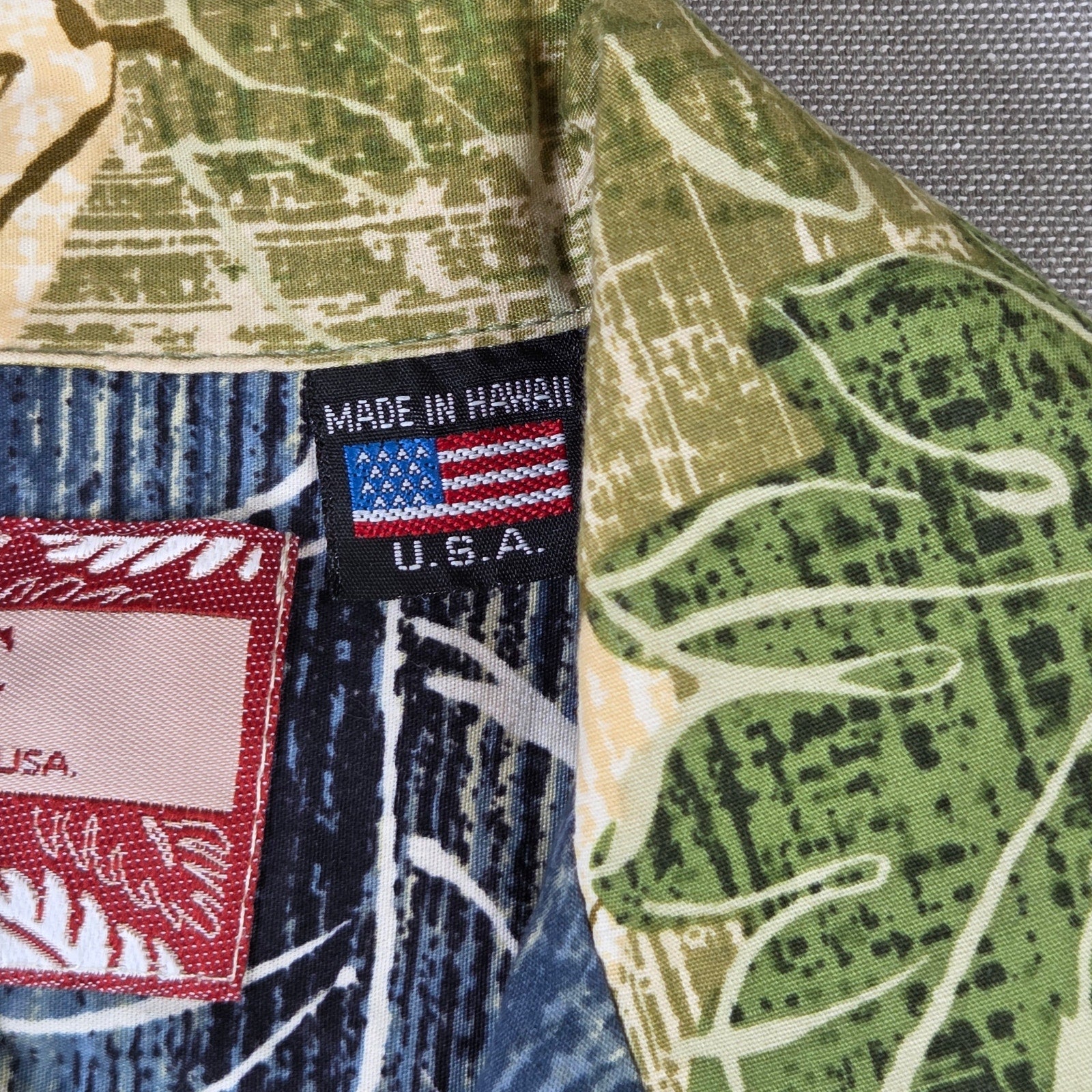 RJC Hawaii USA Aloha Shirt Mens Small Cotton Tropical Camp Button Up
