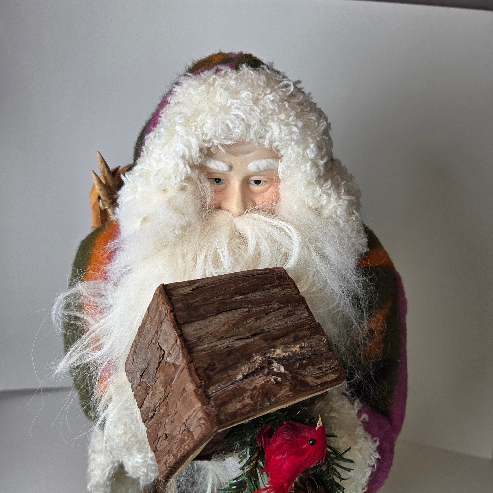 Folk Art Unbranded Santa Claus Christmas Statue 20″ on Wood Base