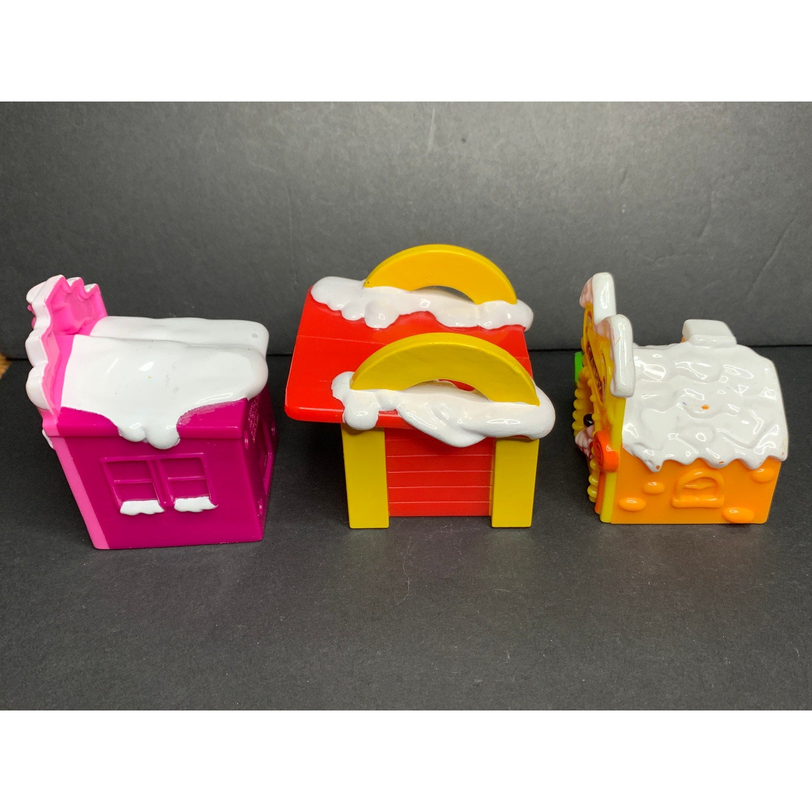 2000 Disney 102 Dalmatians McDonald's Happy Meal Dogs in Town