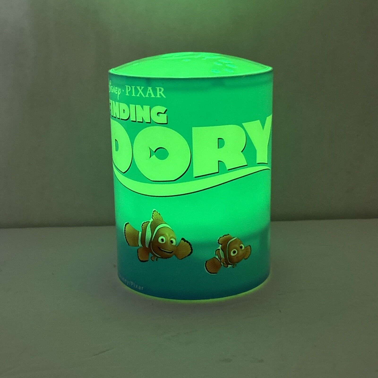 Kellogg's Disney Pixar Finding Dory Color Changing Projection Night Light 2016