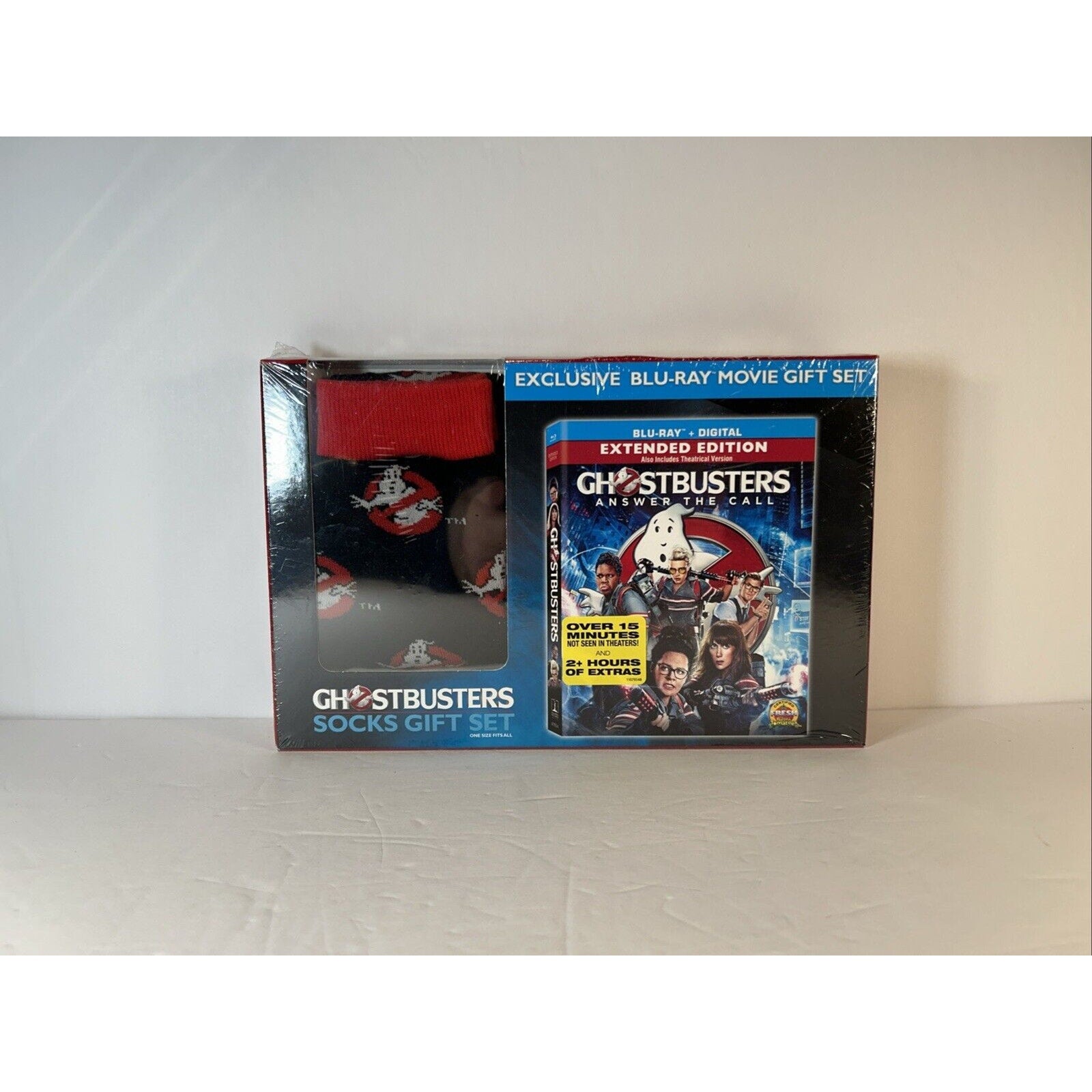 Ghostbusters Answer the Call w/Socks Gift Set (Blu-ray, 2016) Brand New Sealed