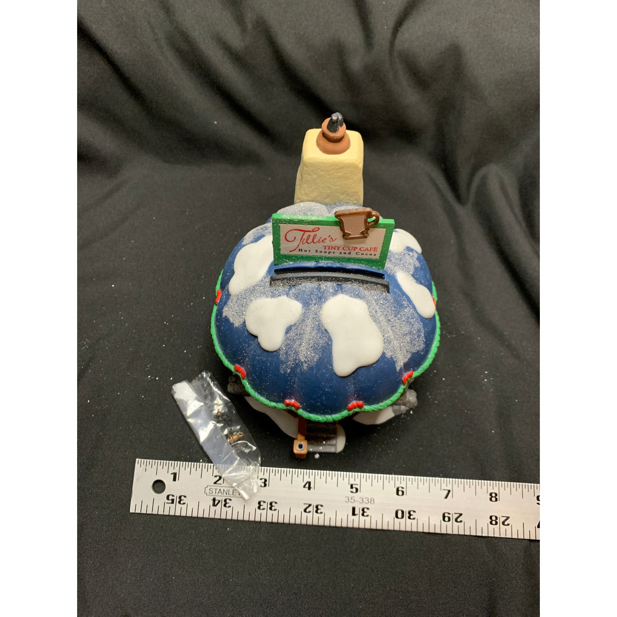 Dept 56 Tillie’s Tiny Cup Cafe 56401 North Pole Elf Land Lighted Building