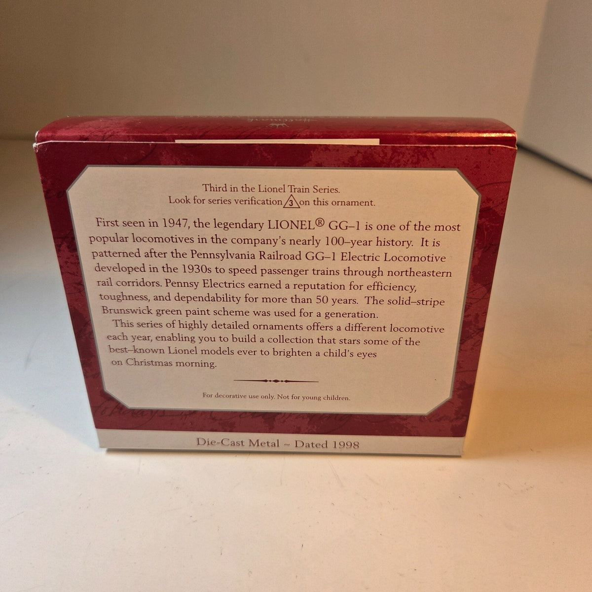1998 Hallmark Keepsake Lionel Pennsylvania GG-1 Locomotive Train Ornament NIB