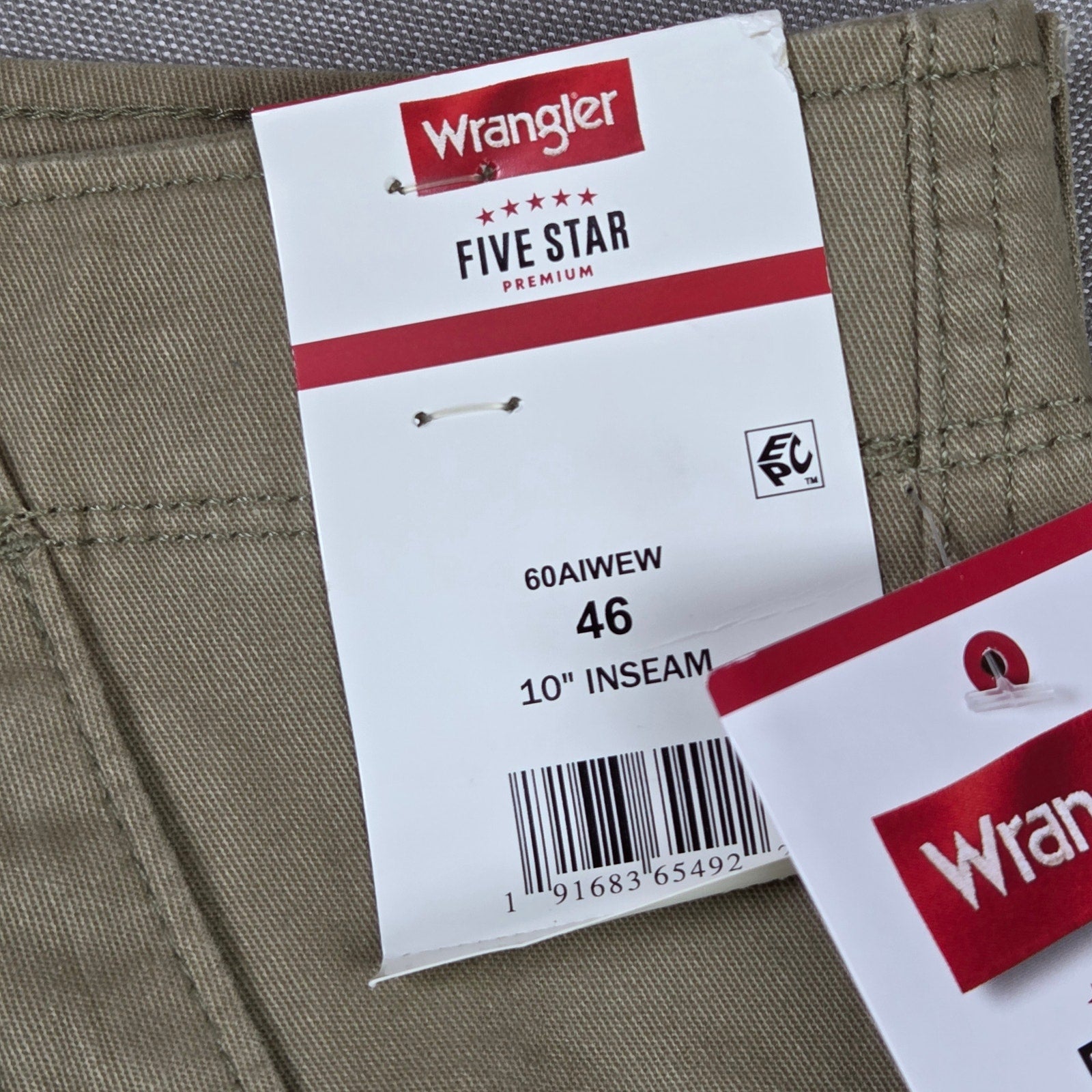 Wrangler Five Star Premium Relaxed Fit Cargo Shorts Khaki 46x10 NWT New