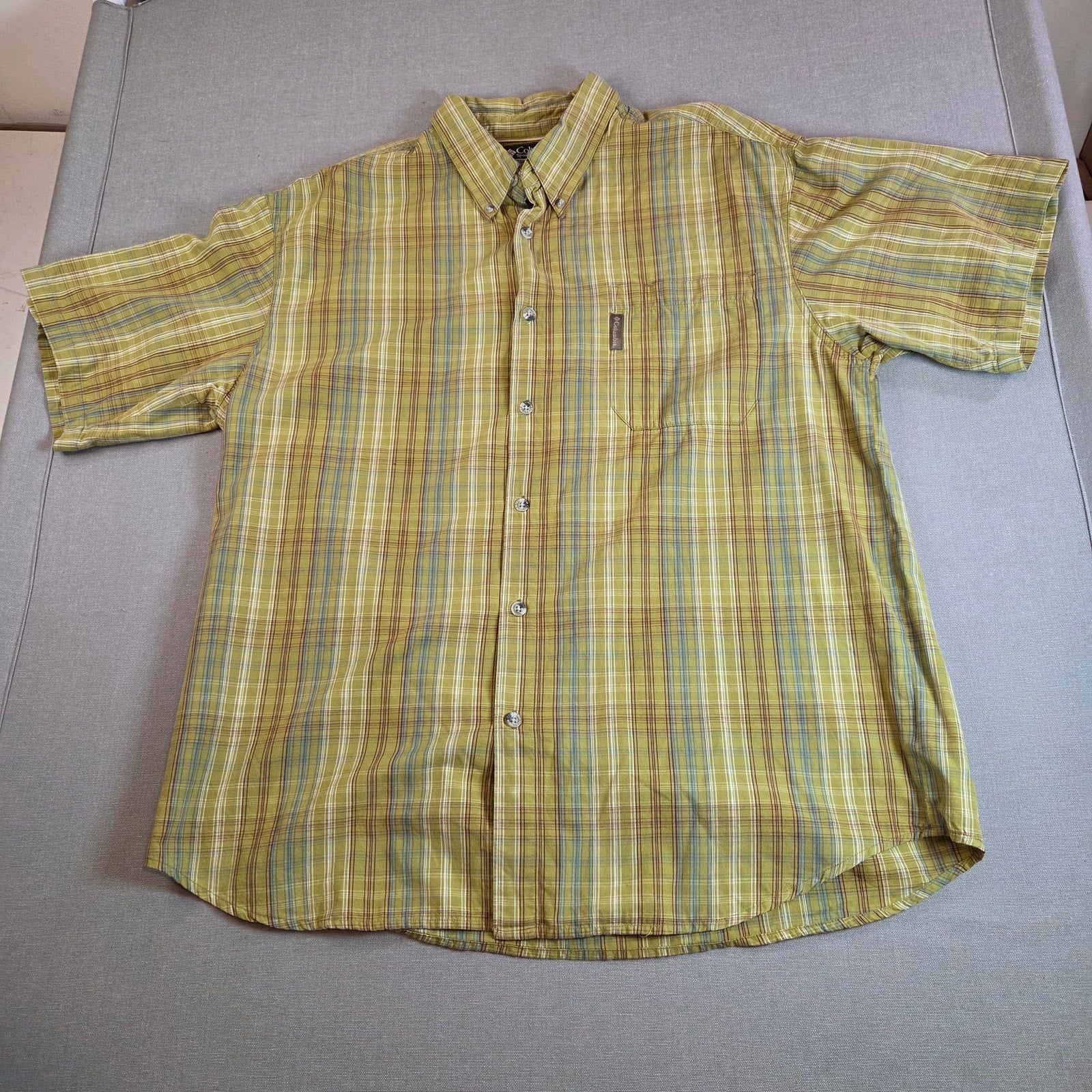 Columbia Sportswear Plaid Button Down Shirt Men’s XL Short Sleeve Cotton
