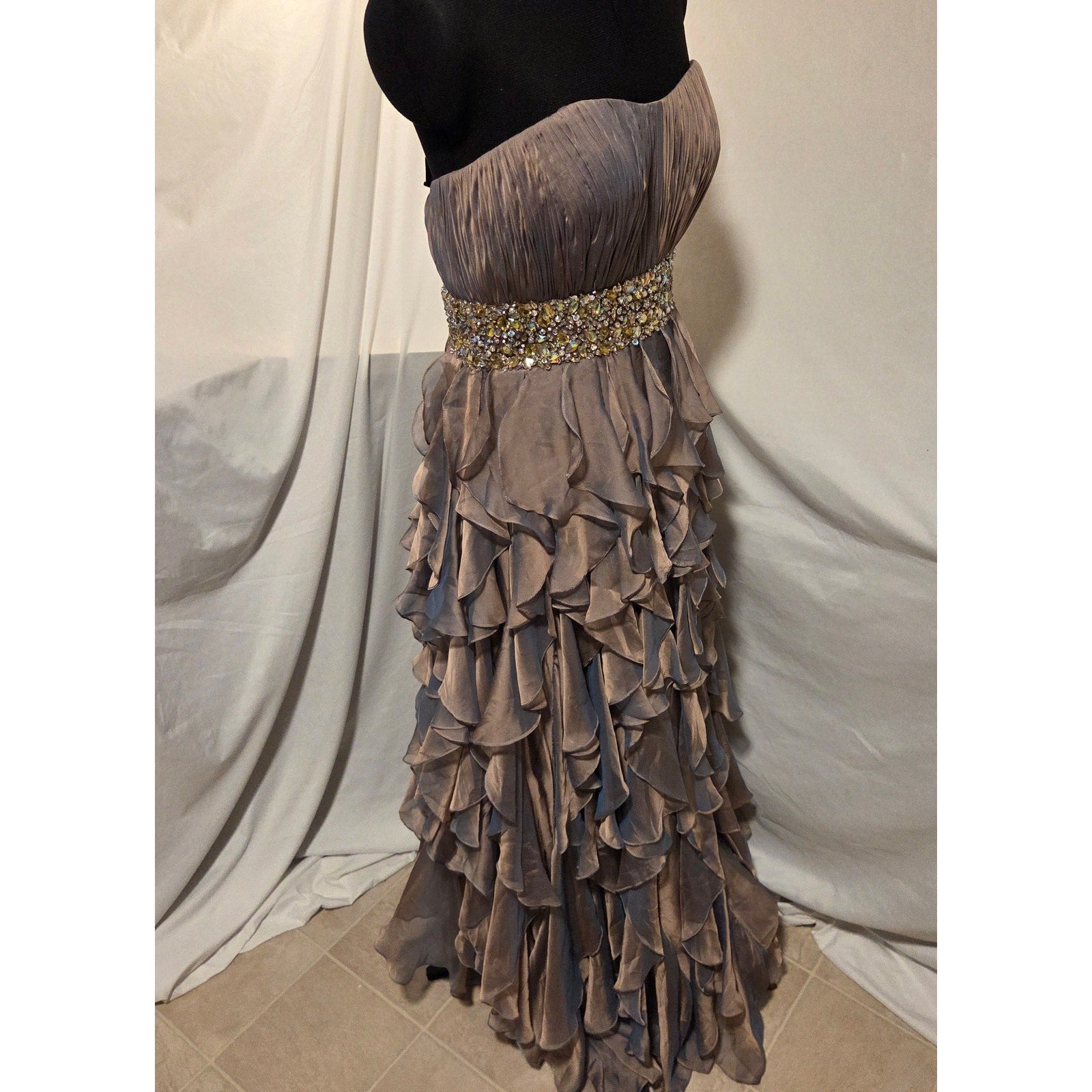 Jovani Strapless Beaded Waist Ruffle Prom Evening Gown Dress Size 12