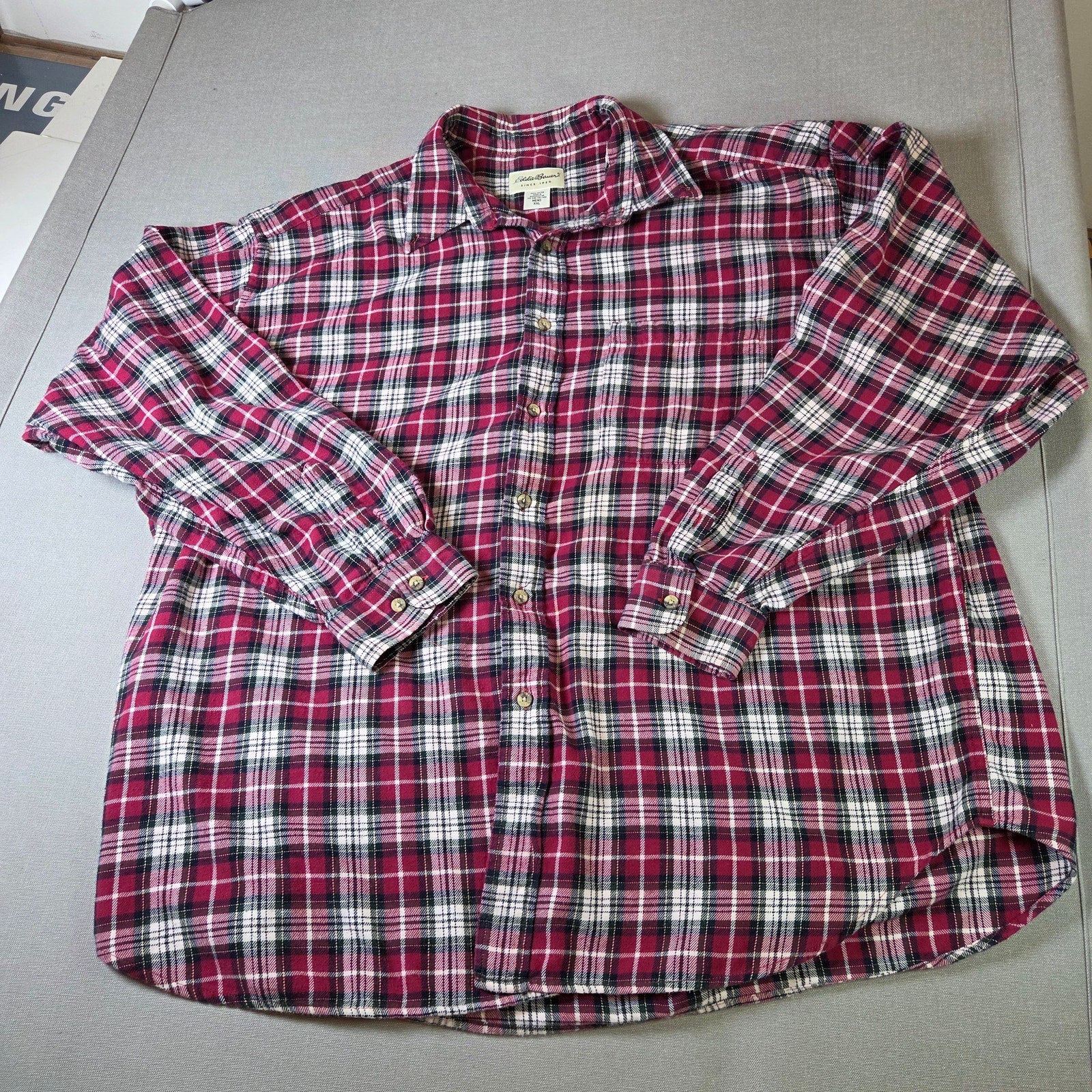 Eddie Bauer XXL Red Plaid Flannel Shirt Men’s 100% Cotton Button Down