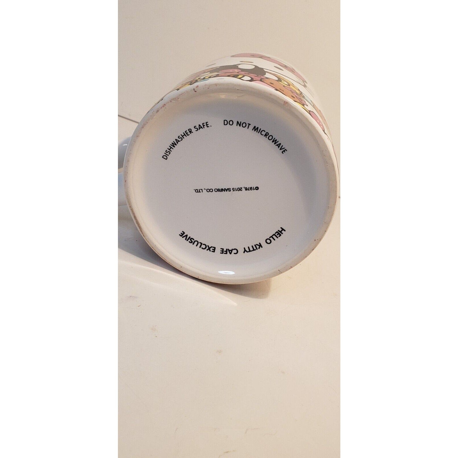 Hello Kitty Cafe Sanrio 2015 Ceramic Coffee Cup Exclusive Collectors Donuts Mug