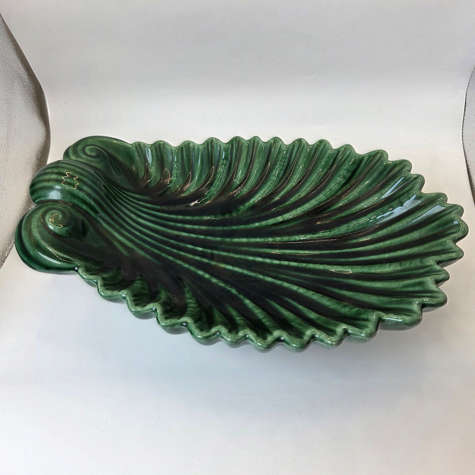 Vintage 1959 Green Glazed Shell Form Footed Art Pottery Dish Centerpiece 11in