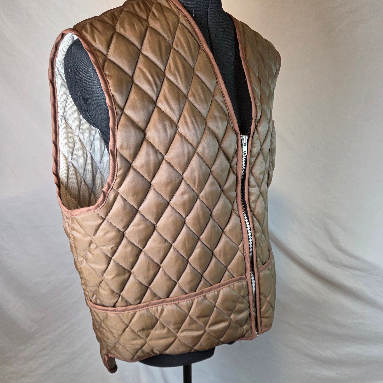Vintage Haband Style 347 Quilted Hunting Utility Vest Mens L Nylon USA Zip