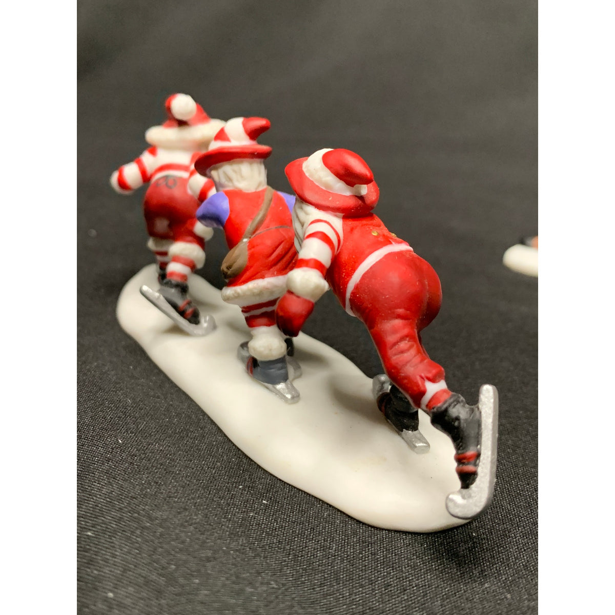 Dept 56 Peppermint Skating Party 56363 North Pole Village Set of 6 Retired