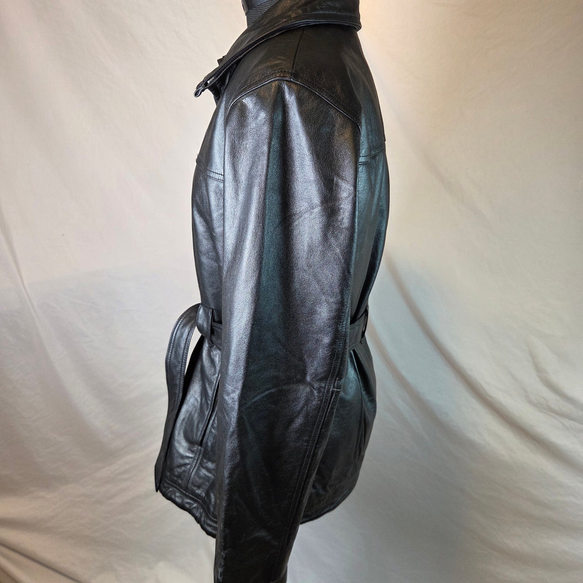 Wilsons Leather Women's M Belted Leather Jacket 3M Thinsulate Black Zip