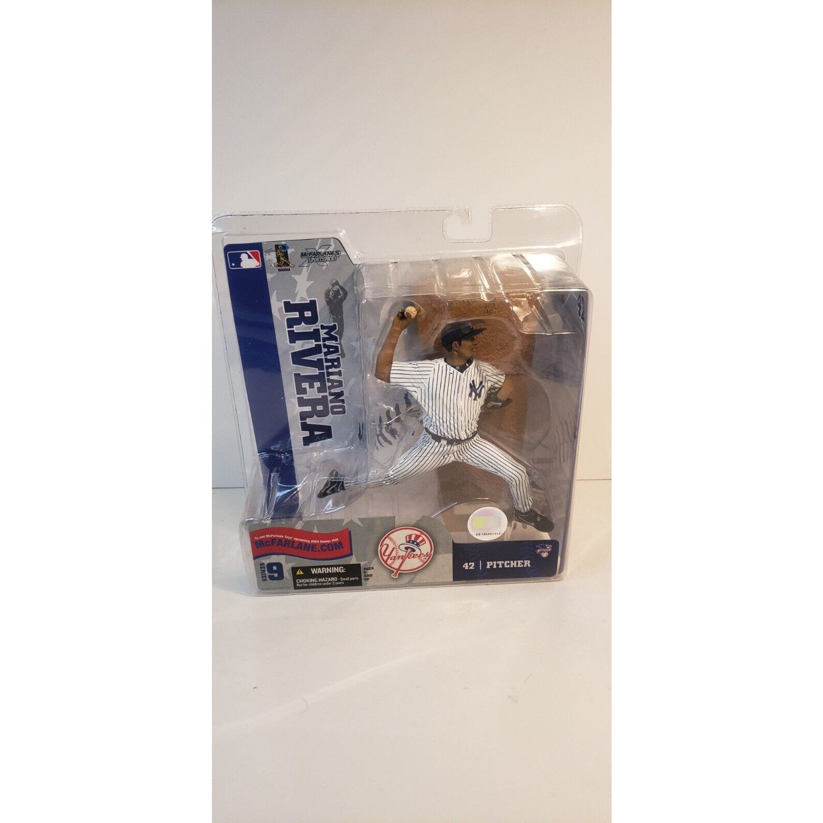 Mariano Rivera 2004 McFarlane Series 9 New York Yankees Pin Stripe Uniform NEW