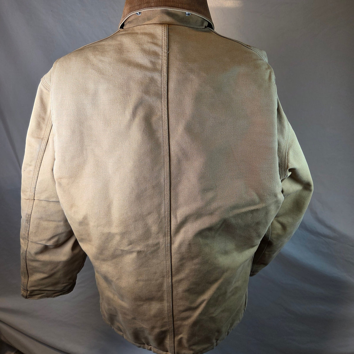 Vintage Carhartt C03 BRN Arctic Traditional Coat USA 42R Duck Work Jacket