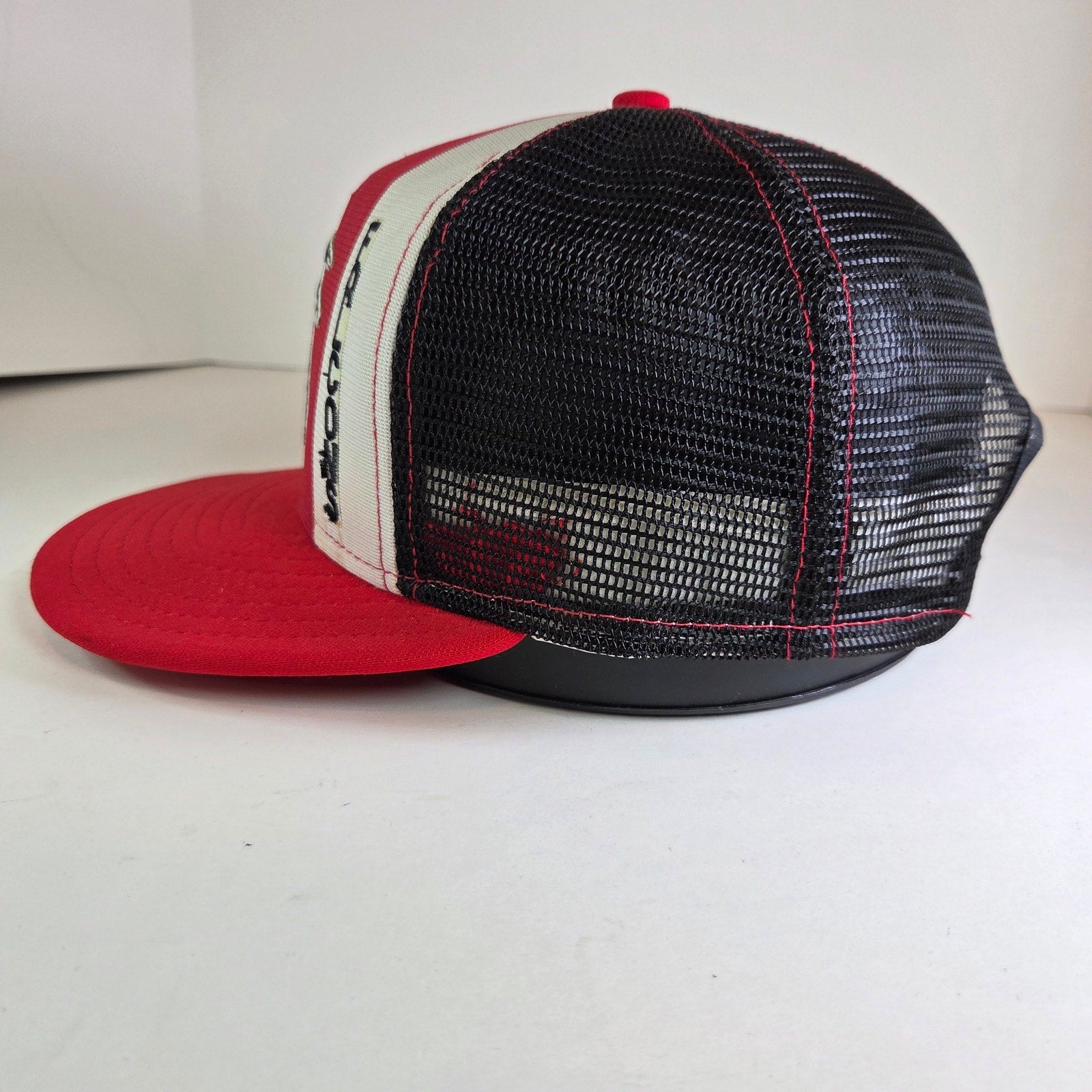 Vintage 1980s Atlanta Falcons Trucker Hat Snapback Mesh Cap USA Lucky Stripes