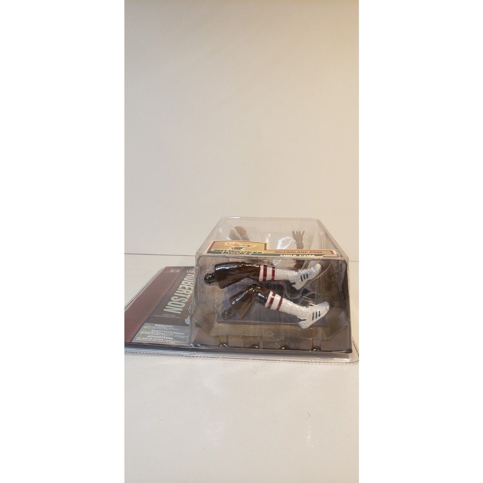 Oscar Robertson Milwaukee Bucks McFarlane NBA Legends Series 2 Figure Sealed New