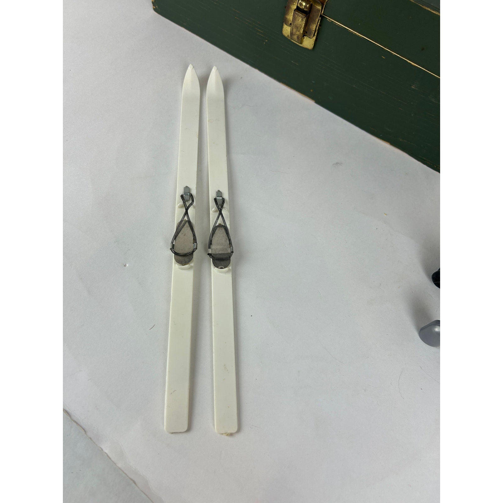 G.I. Joe 1970s Flocked Hair Ski Patrol Complete Set with Footlocker Lot