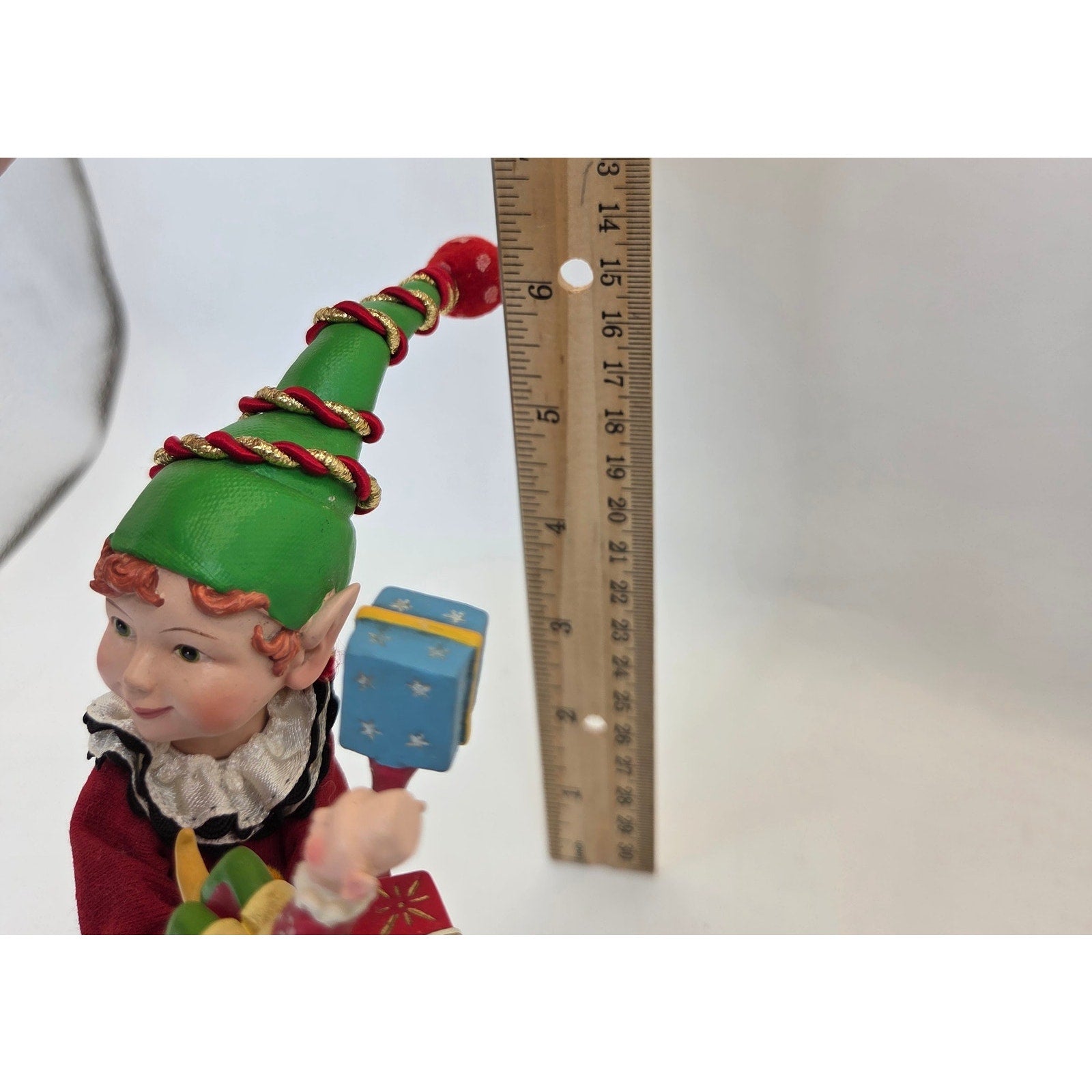 KSA Collectibles Christmas Elf Holding Gift Present Figurine Holiday Decor