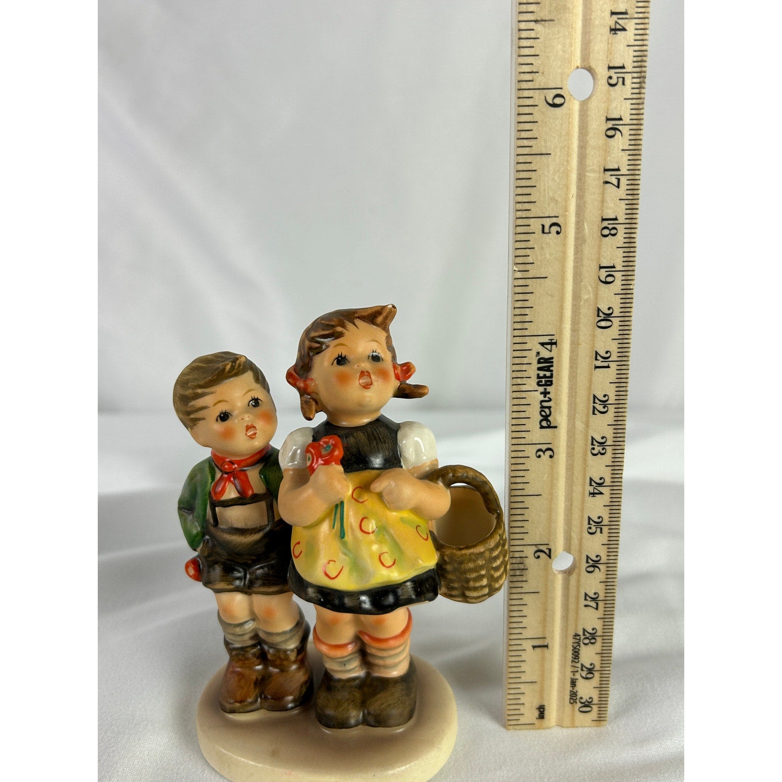 Goebel Hummel To Market HUM 49 0 Boy Girl Basket Figurine Germany