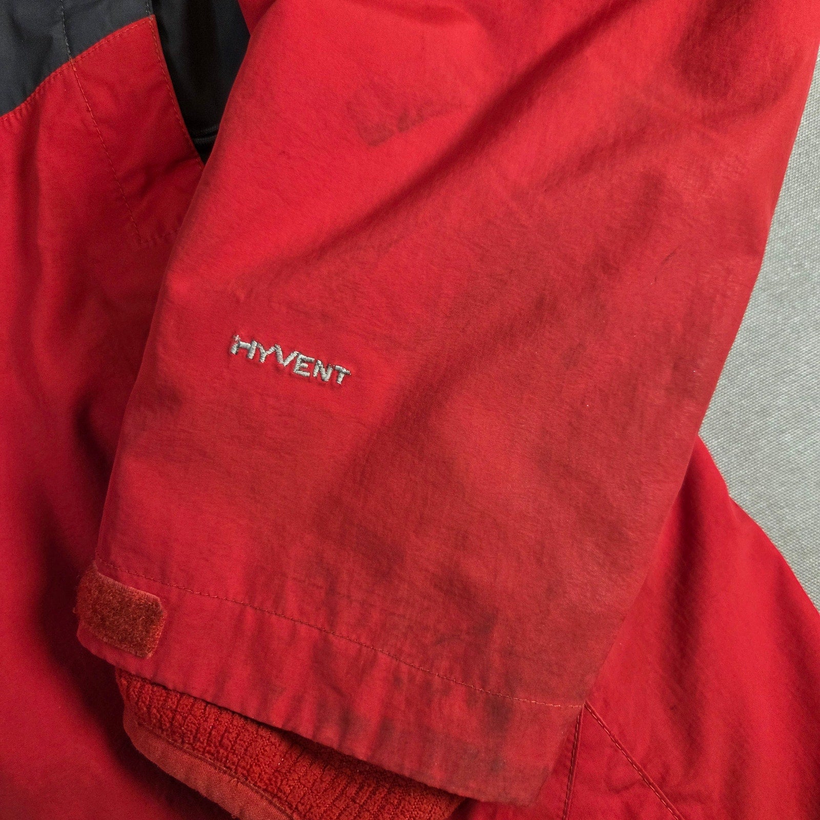 The North Face 3-in-1 Triclimate HyVent Men’s L Jacket — Missing Hood / Wear